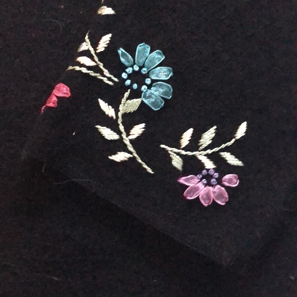 Appleseeds 100% Wool Embroidered Ribbon Zipper Sweater Jacket Size Large NWT - Picture 2 of 8